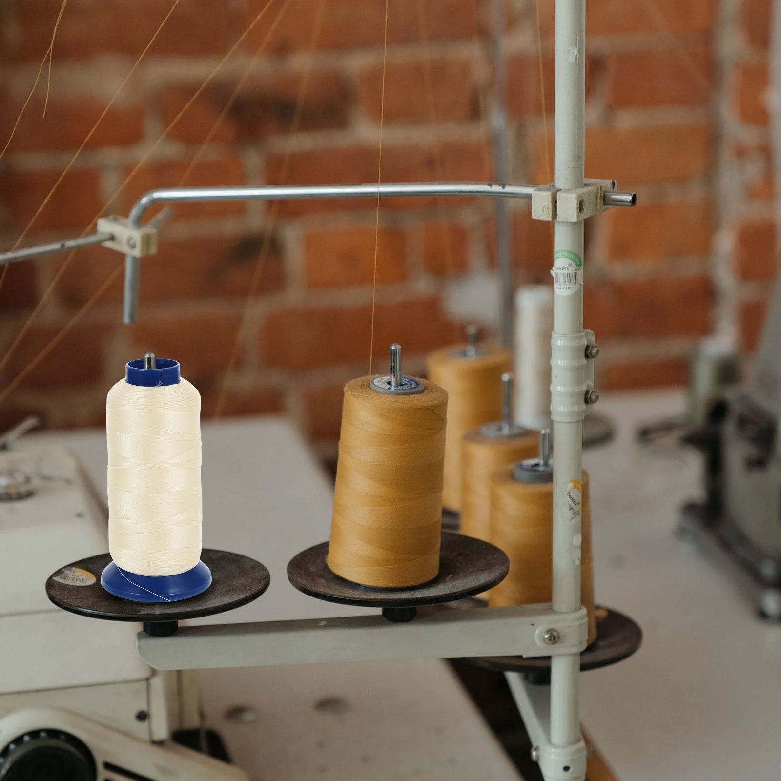 3000 Yards Light Blue Glow in  - đánh giá và giá Embroidery Craft